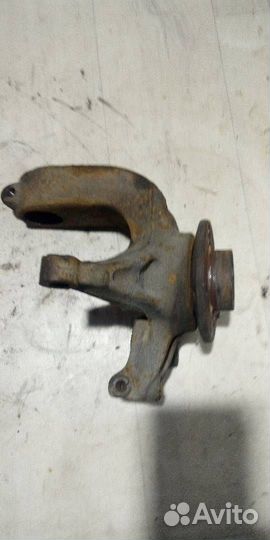 Кулак передний правый Renault Scenic 2 JM1F 2004