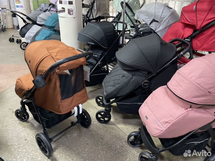 Коляска прогулочная Epica LUX S