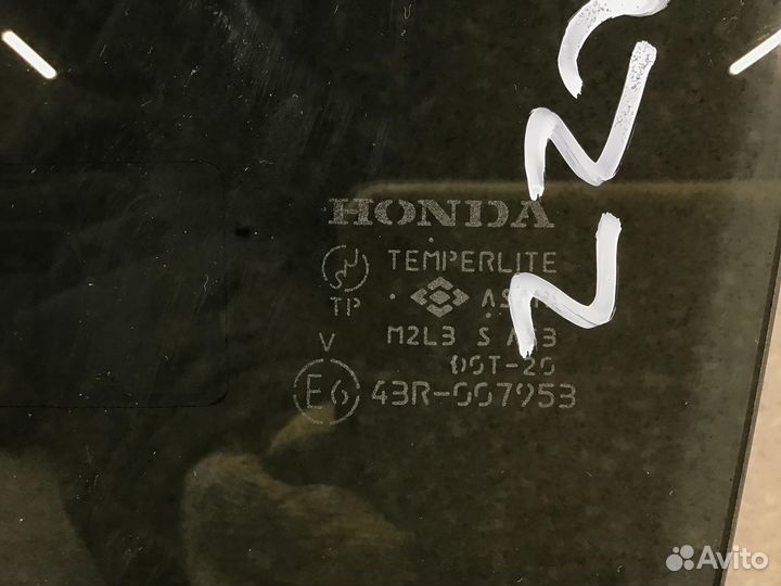 Стекло двери задней левой Honda Jazz 2002-2008