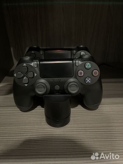 Джойстик ps4 (не оригинал), станция (оригинал)