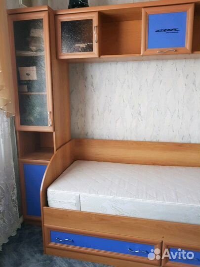 Комплект мебели для подростков