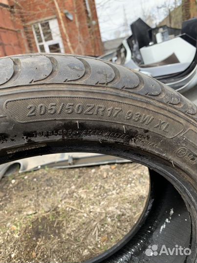 Rovelo RPX-988 205/50 R17