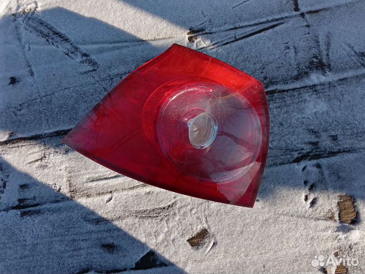 Фонарь задний левый Фольксваген Гольф 5 Golf 5