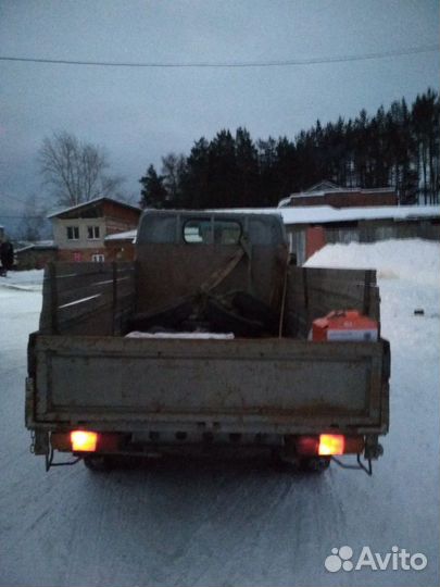 Ниссан Атлас по запчастям