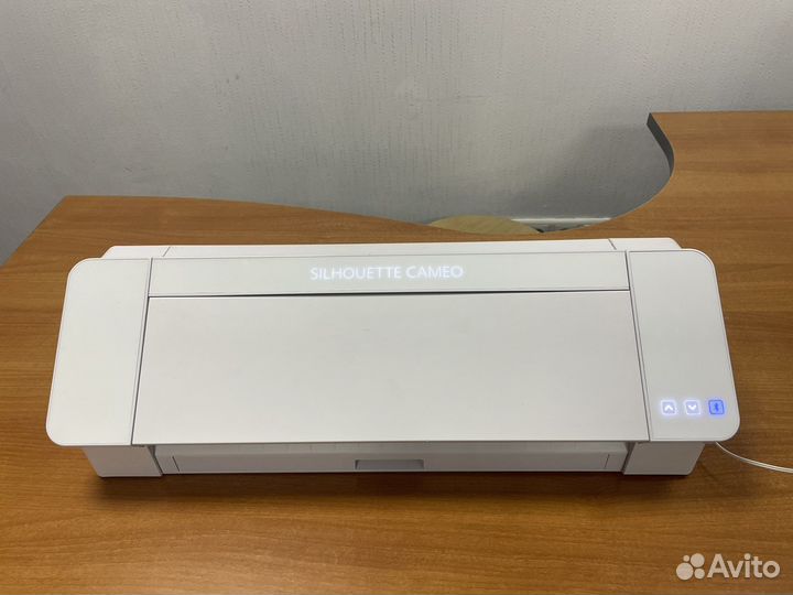 Плоттер Silhouette Cameo 4