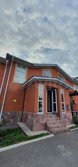 Таунхаус 100 м² на участке 1 сот.