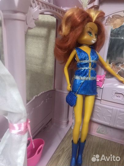 Куклы и мебель