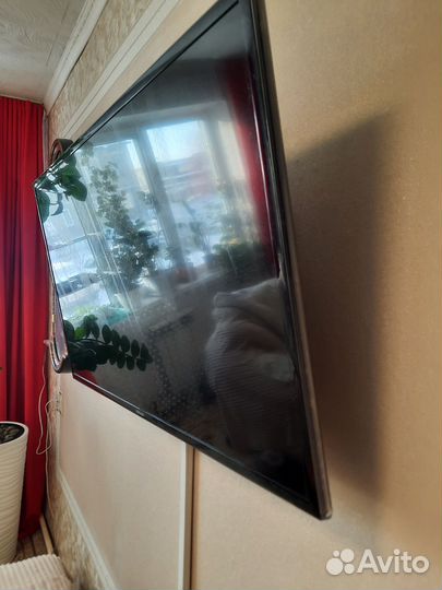 Телевизор samsung SMART tv