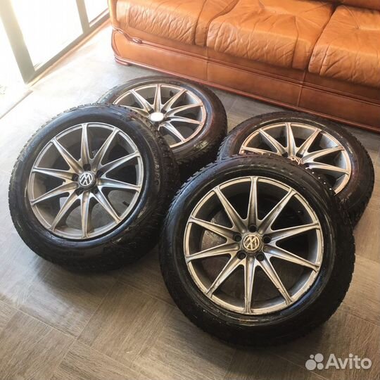 VW Polo 205 55 R16 Штатные зимние колеса 4шт