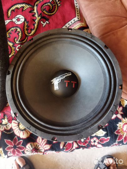 Автомобильные колонки и полка