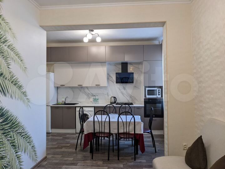 3-к. квартира, 120 м², 1/3 эт.