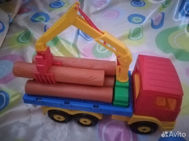 Игрушка грузовик