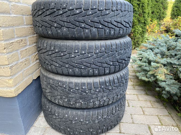 Nokian Tyres Hakkapeliitta 7 SUV 205/70 R15 100T