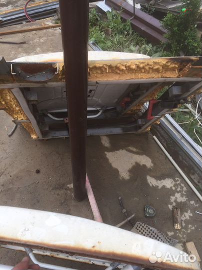 Люк для машины