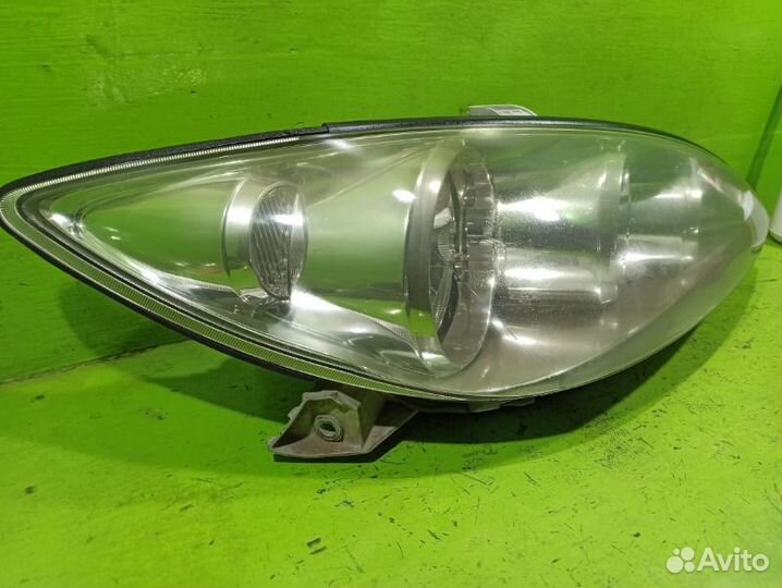 Фара передняя правая Toyota Camry V30