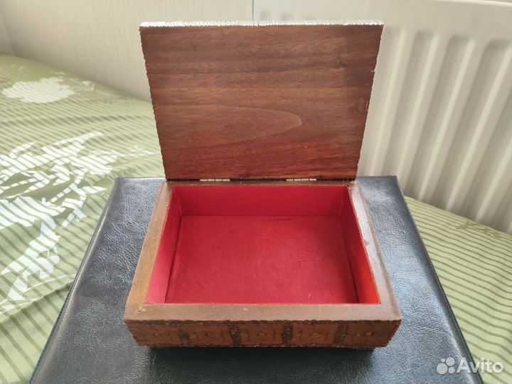 Шкатулка деревянная