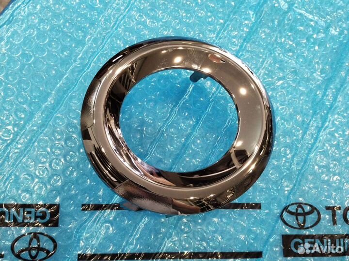 Накладка птф Прадо 150 правая 13-17 Новая