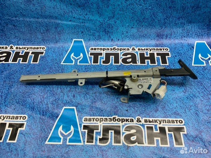 Механизм подачи ремня безопасности левый Mercedes