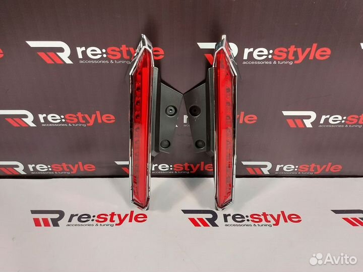 Стопы 5-ой двери Nissan X-Trail 32 Y318