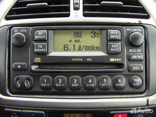 Rav4 как снять магнитолу Магнитола штатная RAV 4 Второго поколения купить в Омске Авито