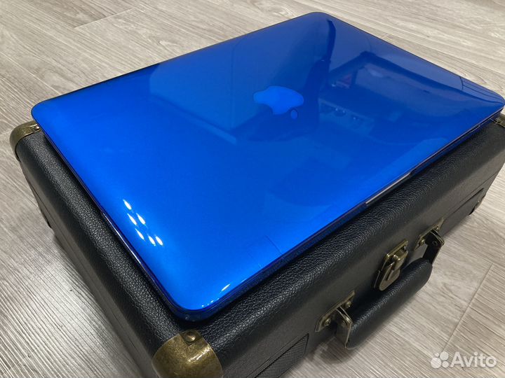 Macbook pro 13 2015 i5 16gb SSD 500 gb