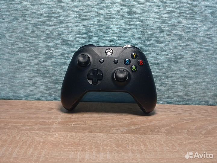 Джостик Xbox one