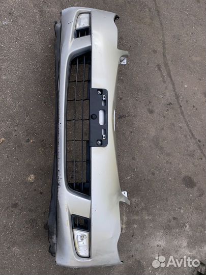 Бампер передний Honda Civic FD1 FD3 имеются царапи