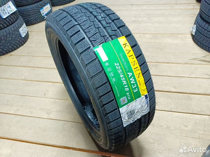 Kapsen SnowShoes AW33 225/45 R18 91H