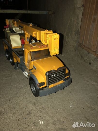 Игрушечный автомобиль Автокран Autochamp