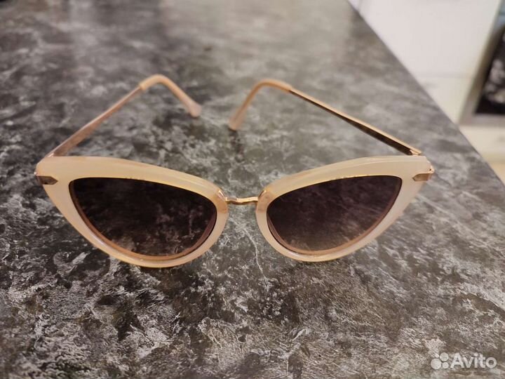 Солнцезащитные очки женские