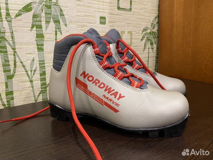 Ботинки для лыж детские 34 размер