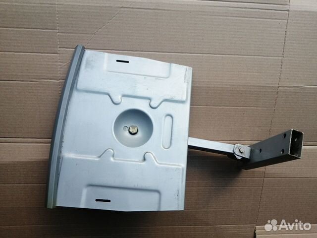 Настенная подставка для телевизора