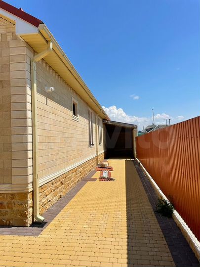 Дом 170 м² на участке 5 сот.