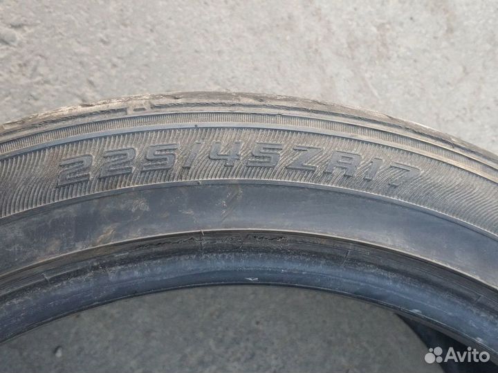 Dunlop SP Sport LM704 225/45 R17