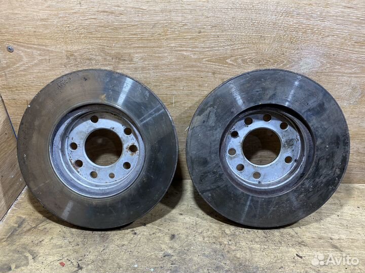 Комплект передних тормозных дисков Astra H D203