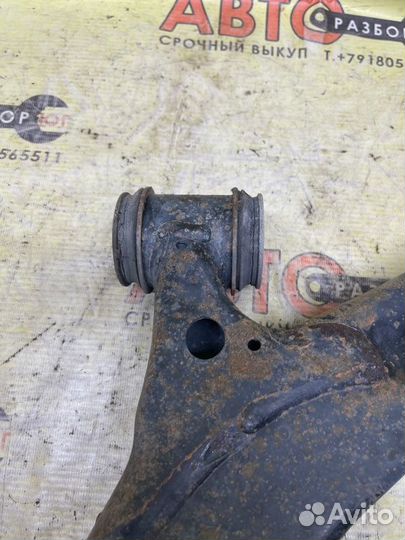 Рычаг подвески передний правый Lexus Gs300 GRS190