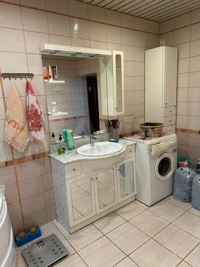 Коттедж 234 м² на участке 12 сот.