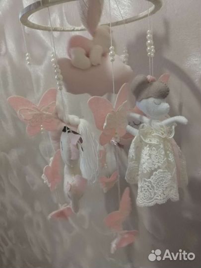 Мобиль для детской кроватки