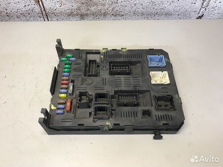 Блок предохранителей Peugeot 307 2001 - 2008