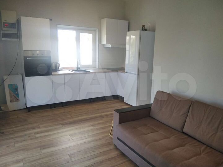 Дом 36 м² на участке 6,7 сот.