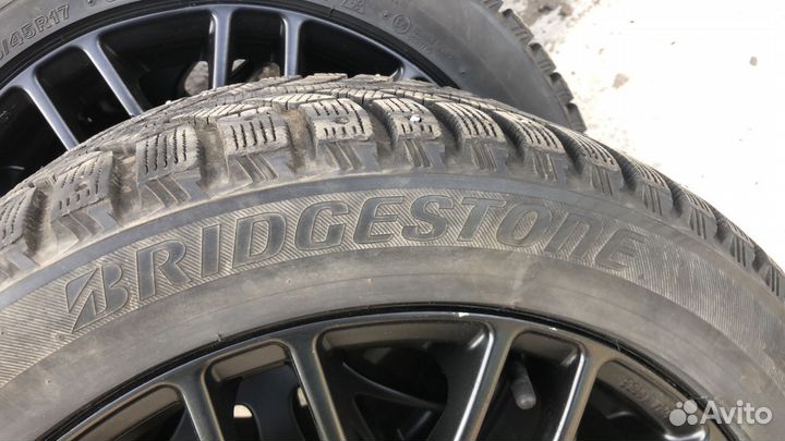 R17 Bridgestone Blizzak Spike-01 245/45, PCD 5x120 DIA 72.6