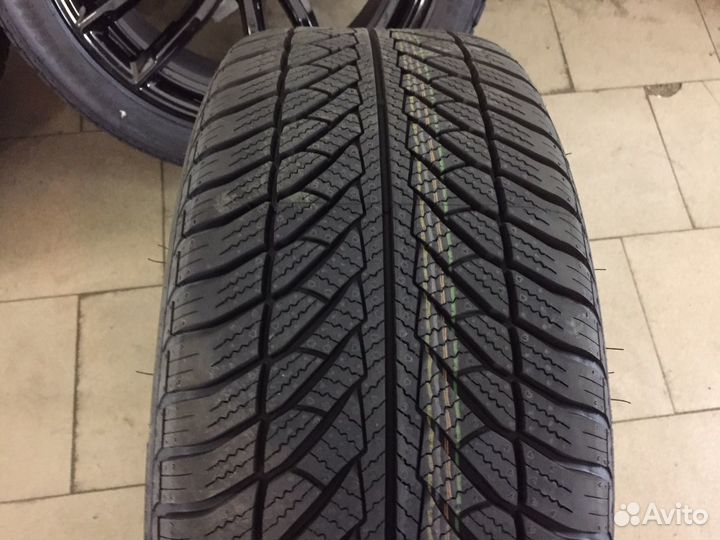 R18 Goodyear UltraGrip Performance+ 245/45, PCD 5x112 DIA 66.6