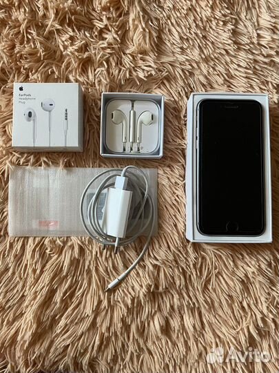 Телефон iPhone 6