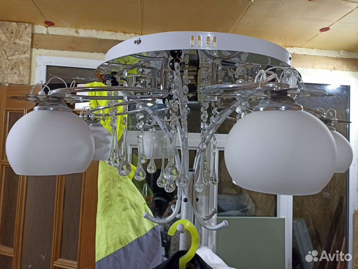 Люстра с пультом