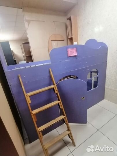 Кровать чердак