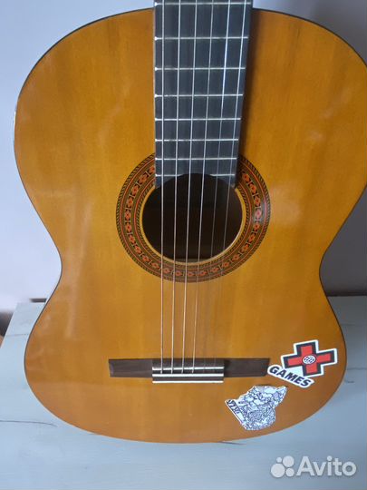 Акустическая гитара Yamaha C40