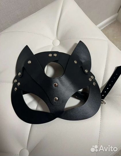 Маска кожаная