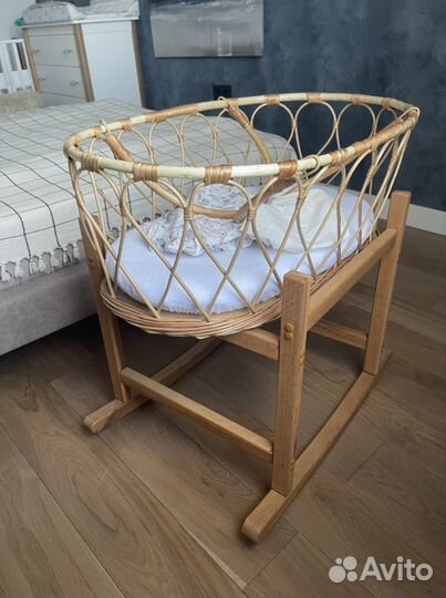 Детская кроватка люлька