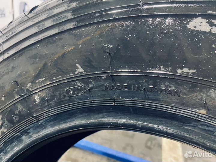 Dunlop SP Qualifier TG20 215/80 R16 107S