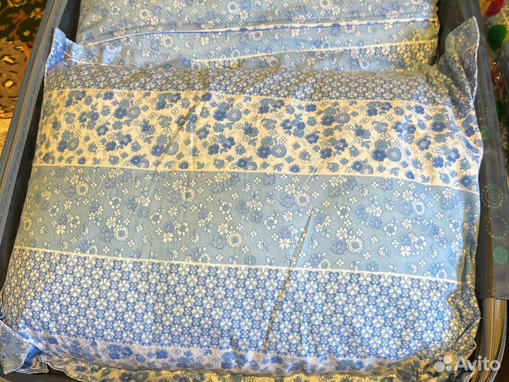 Подушки и одеяло